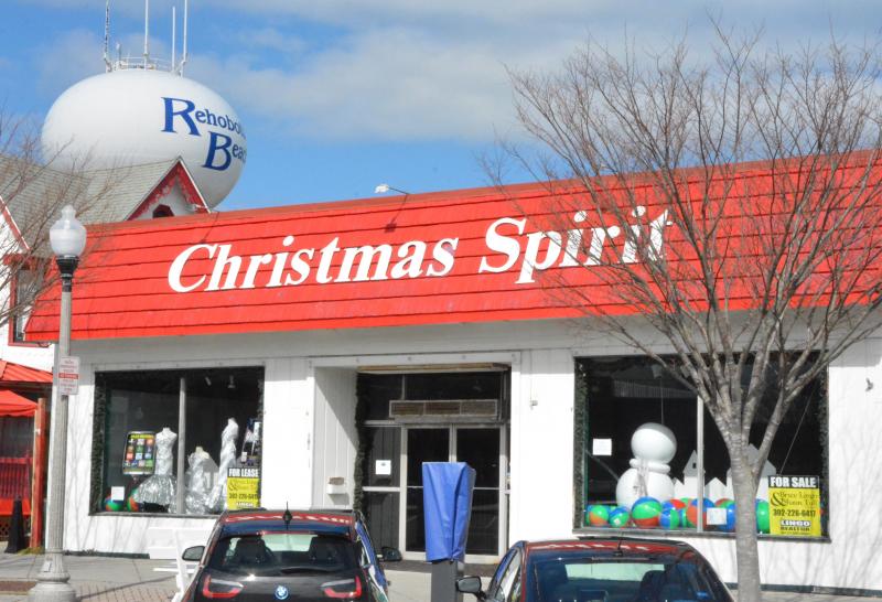 The former Christmas Spirit store on Rehoboth Avenue has been vacant for over a year now. Commissioner Pat Coluzzi used the building as a prime example of a property that a developer might undertake if a mixed-use zoning were applicable. CHRIS FLOOD PHOTOS